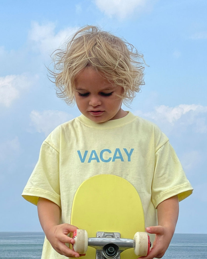 VACAY Oversized t-shirt yellow